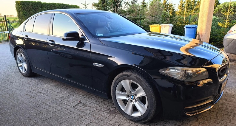 BMW Seria 5 cena 52900 przebieg: 365000, rok produkcji 2013 z Koszalin małe 67